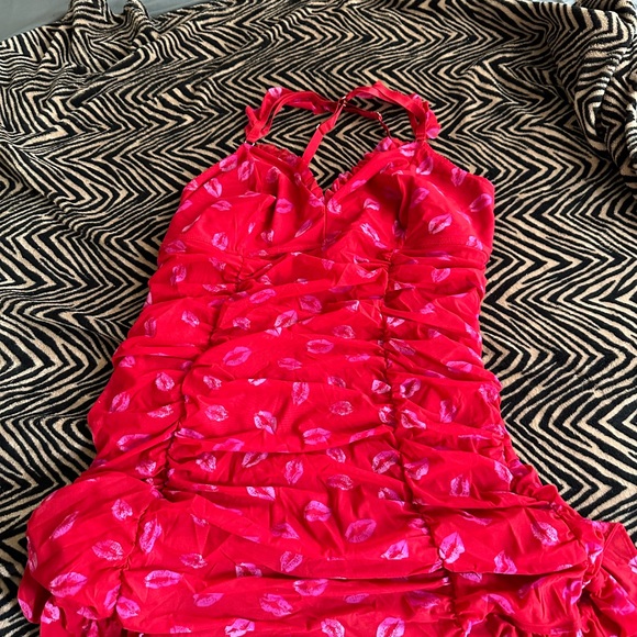 Torrid lips chemise size 4 - Picture 4 of 6